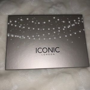 Blaze chaser face palette.